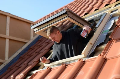 Pose de fenêtres de toit Velux à Lagardiolle